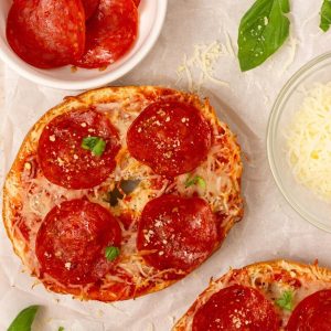 air fryer pizza bagel on a table