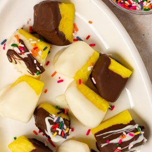 how-to-make-chocolate-covered-pineapple-f